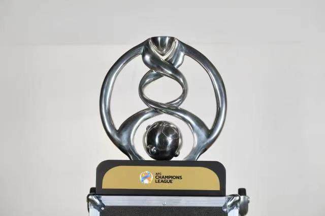 世界杯直播下载-马德兴：亚冠三重挑战，2021中国足球面临两难抉择！